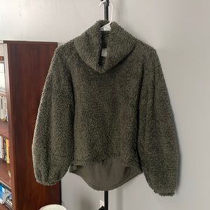 Lululemon Green Sherpa